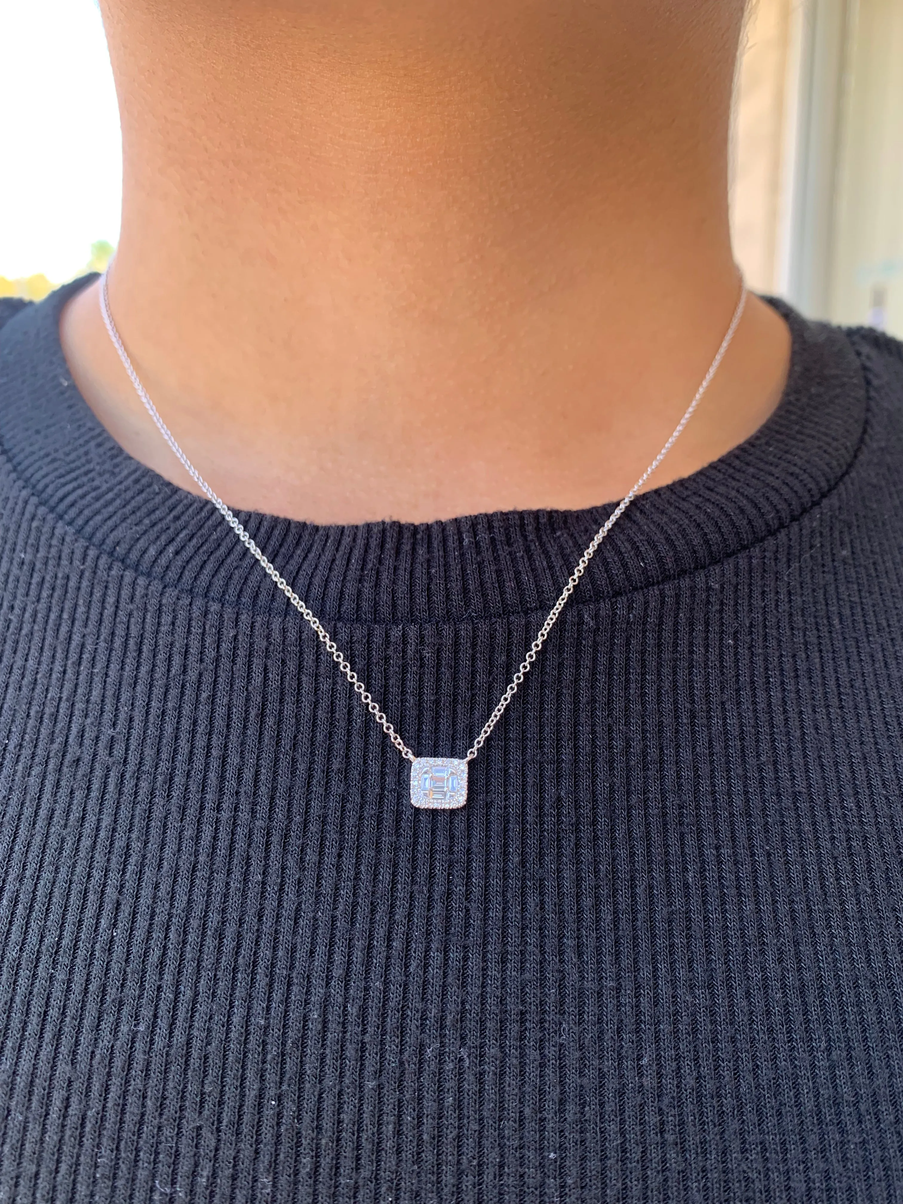 14k Gold Diamond Cluster Pendant Necklace