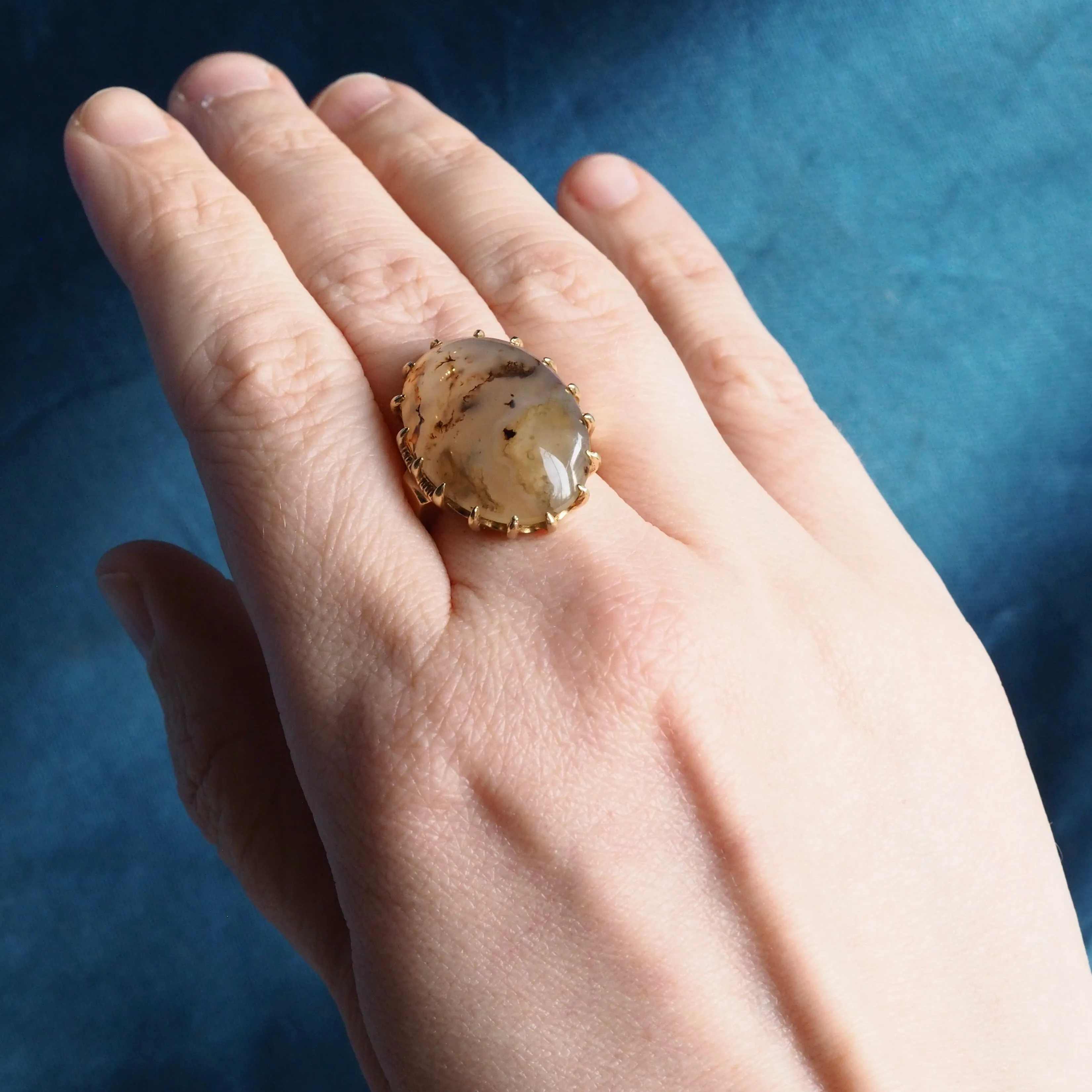 Mid-Century Modern 10k Gold Agate Ring