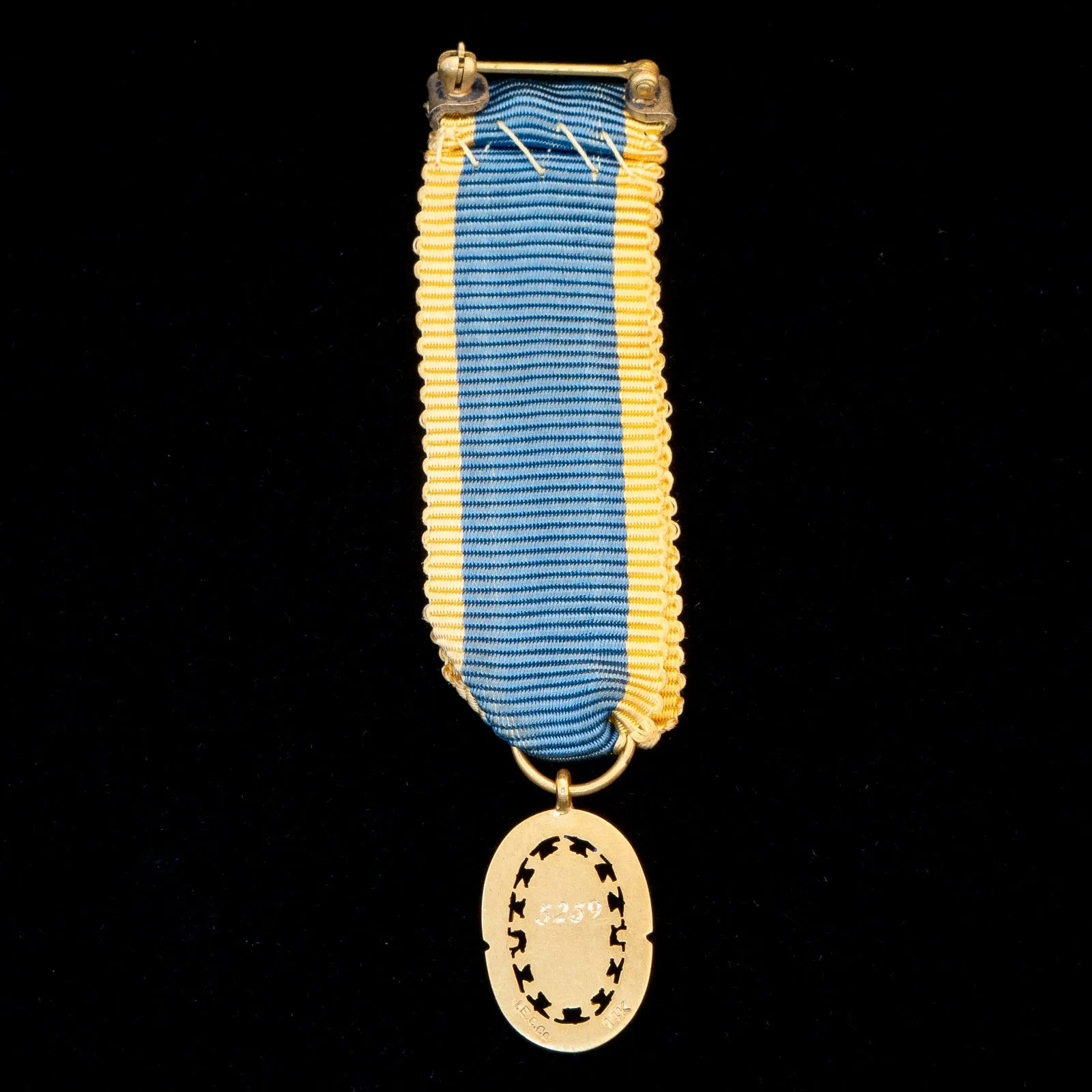 The National Society of Colonial Dames XVII Century Insignia Brooch