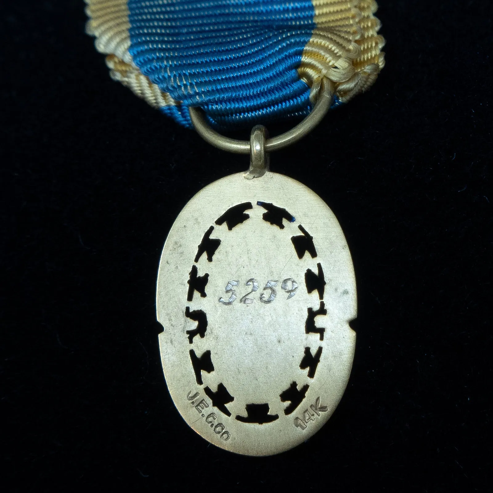 The National Society of Colonial Dames XVII Century Insignia Brooch